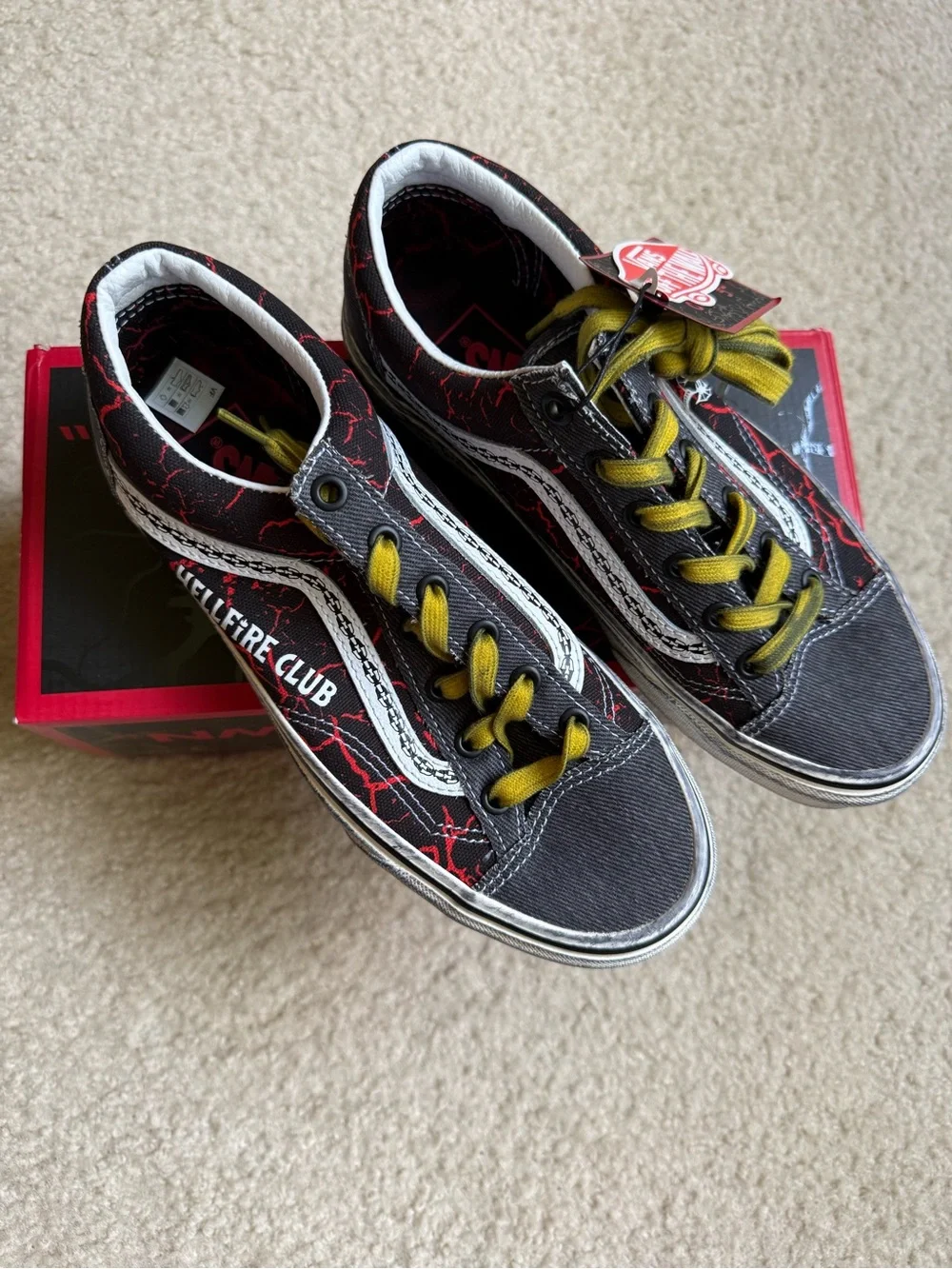 Vans x Stranger Things - Picture 6 of 10
